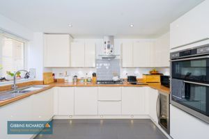 Kitchen- click for photo gallery